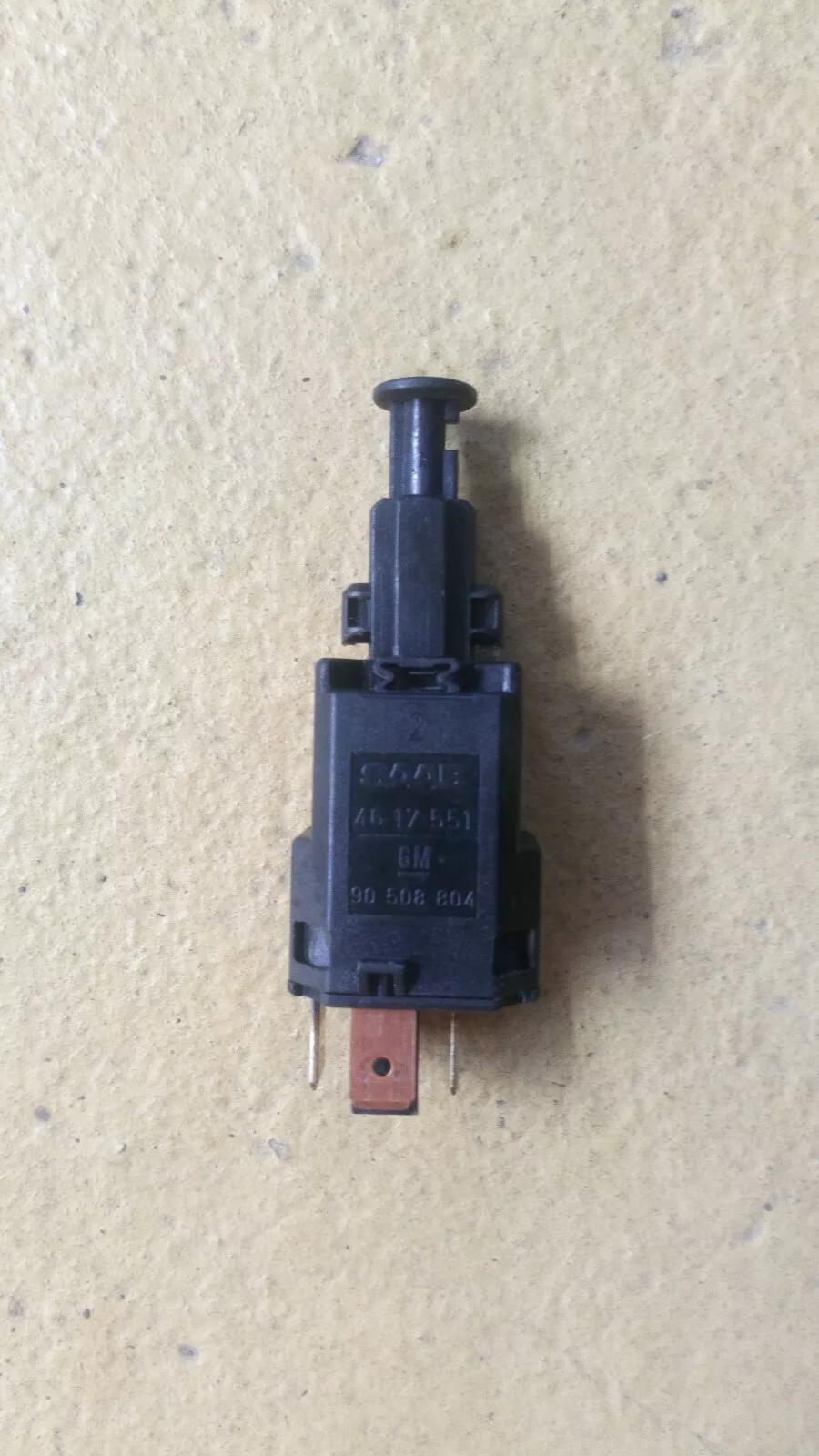 SAAB 9-5 Schlater (Pedal switch) Part no:4617551