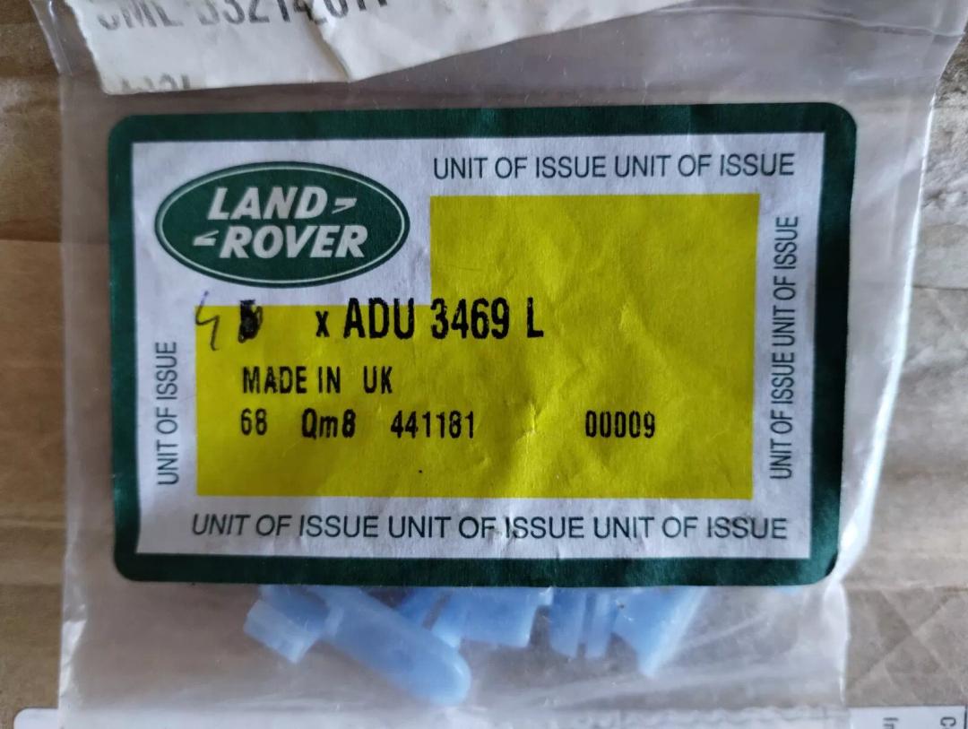 Genuine Jaguar, Land Rover, clip 4 pcs no: ADU3469L