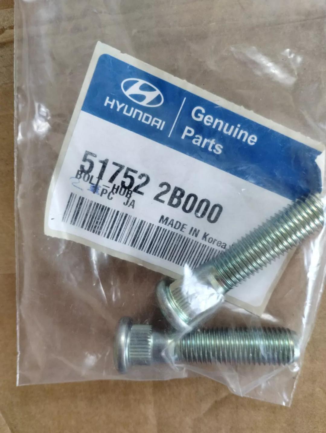 Genuine Hyundai, bolt hub. 2 pcs.Nr: 517522B000