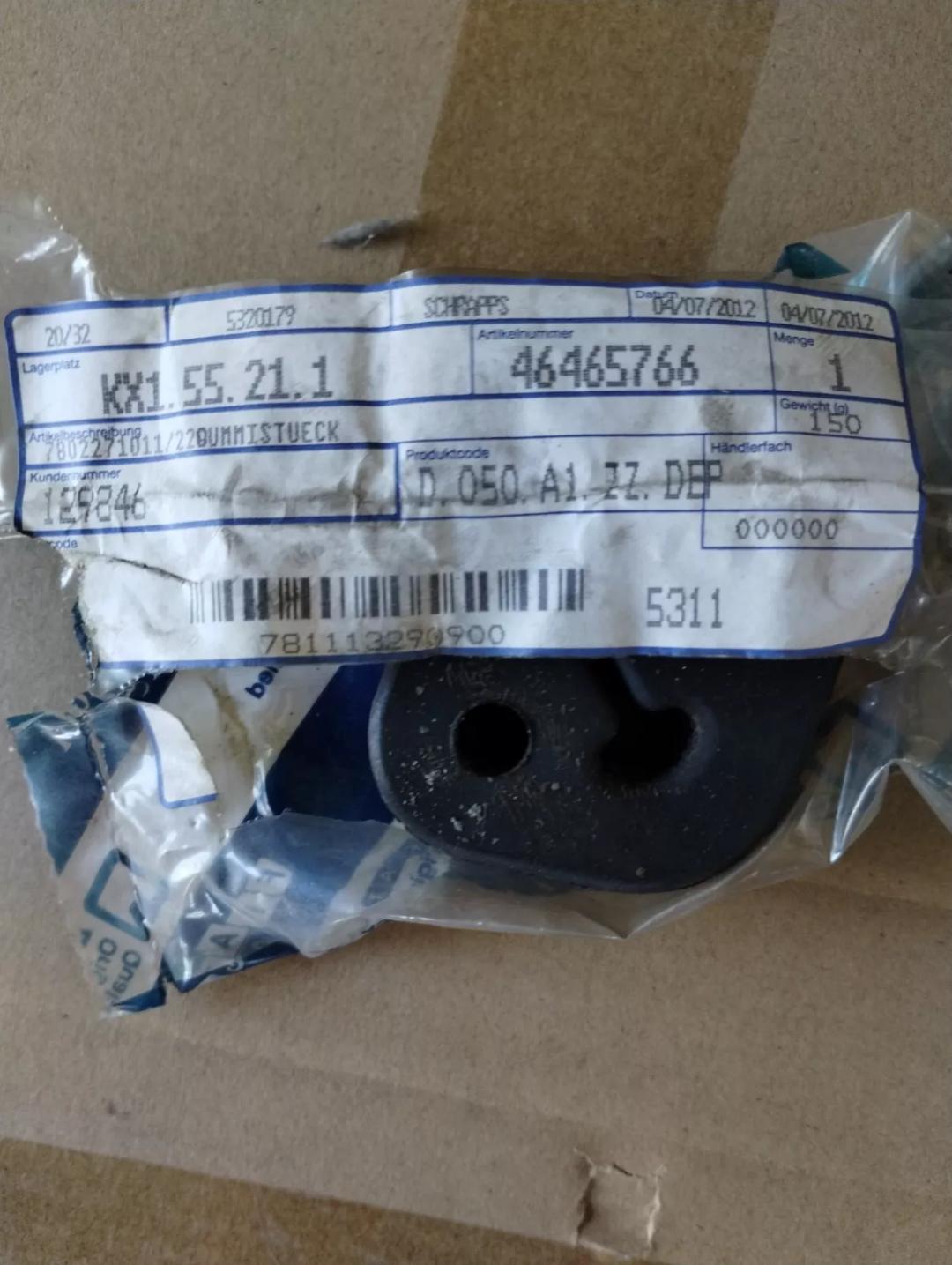 Genuine Fiat, Alfa Romeo rubber holder. Nr: 46465766