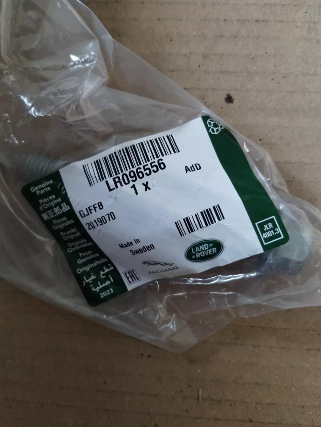 Jaguar, Land Rover,  genuine Bolt 1Pcs. Nr: LR096556