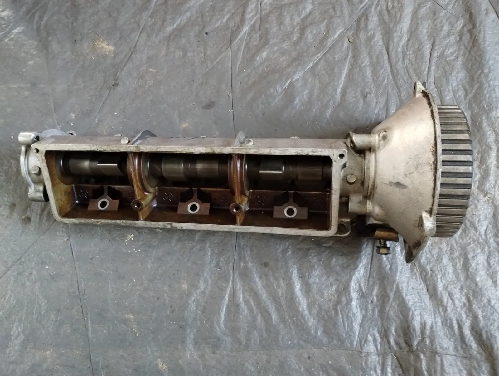 Genuine Maserati Biturbo Camshaft housing R, L, Camshaft, USA.